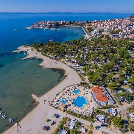 Apartment Gamma With Hydromassage Mini Pool Near Split Zrnovnica Luaran gambar
